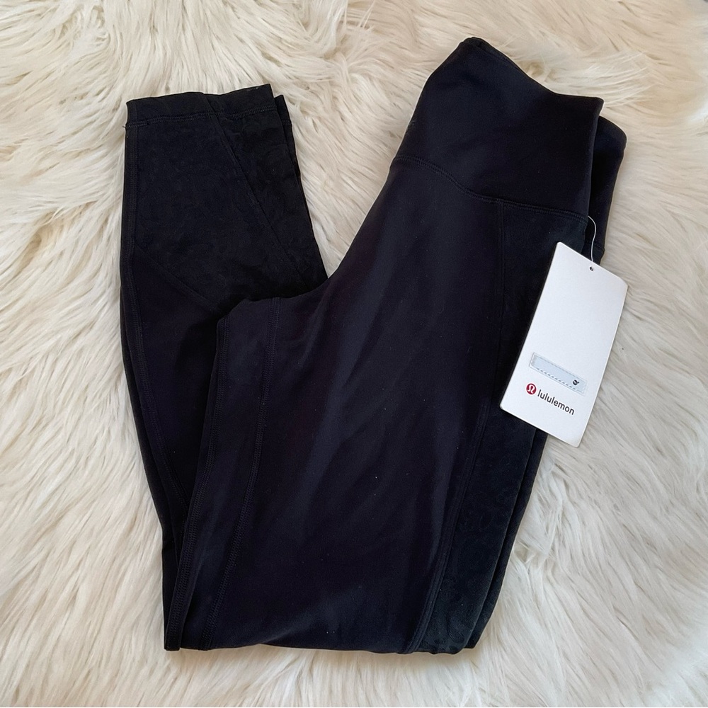 Lululemon Paisley Lace Overlay Tights  / Leggings - NWT - Size 6 - Black - Picture 2 of 9